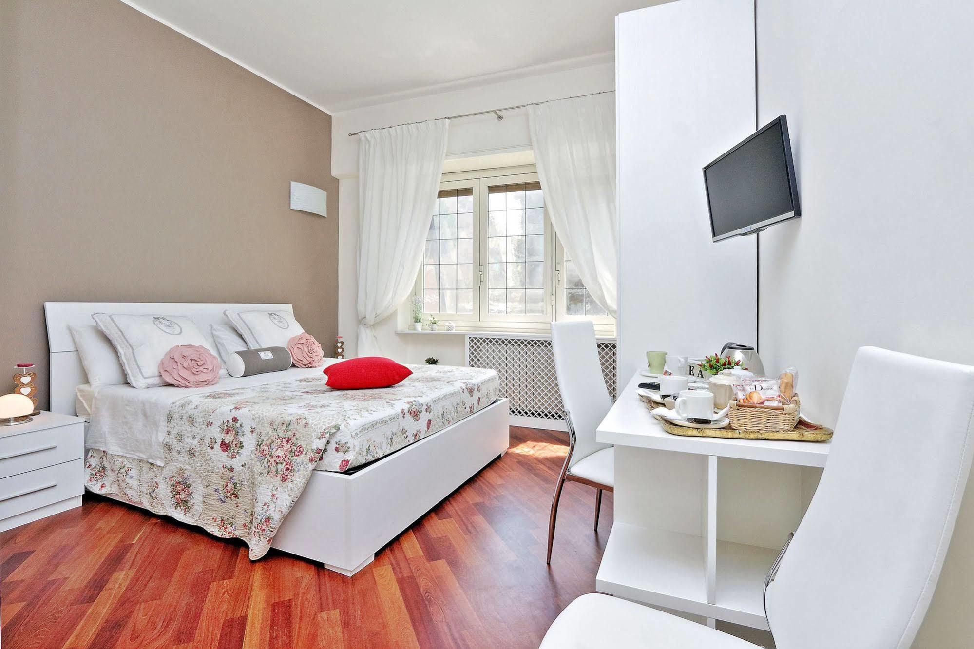 San Pietro Stazione Guesthouse Rome Luaran gambar