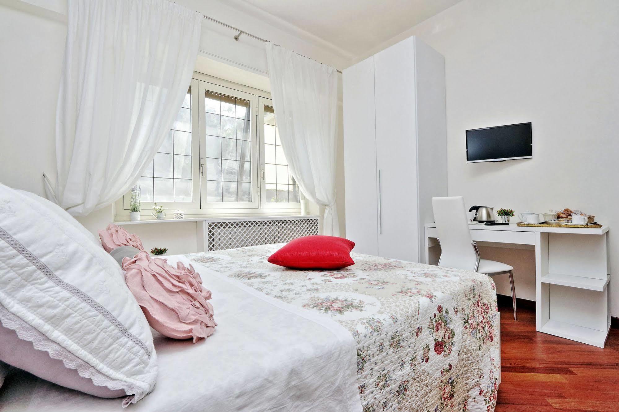 San Pietro Stazione Guesthouse Rome Luaran gambar